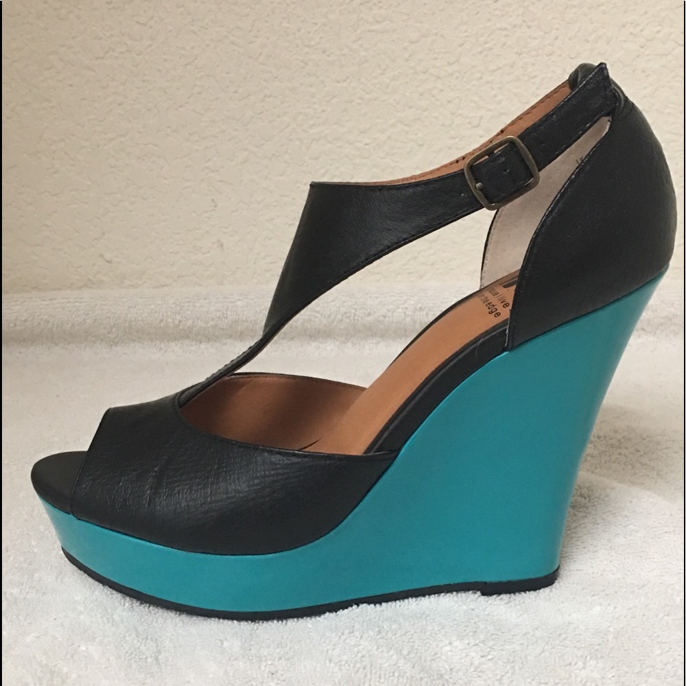 SALE!!! BC Footwear Lickety Split Peep Toe Wedge